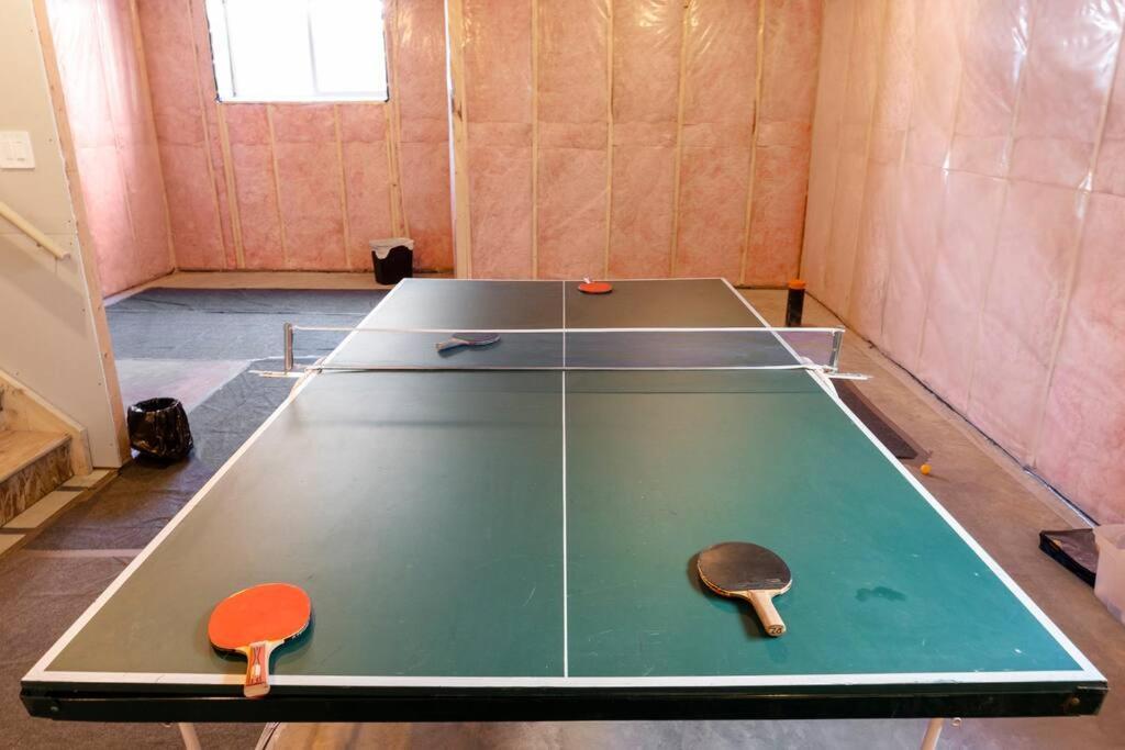 Family Retreat - 9 Mins To Wem - Vintage Arcade-ping Pong -air Conditioning