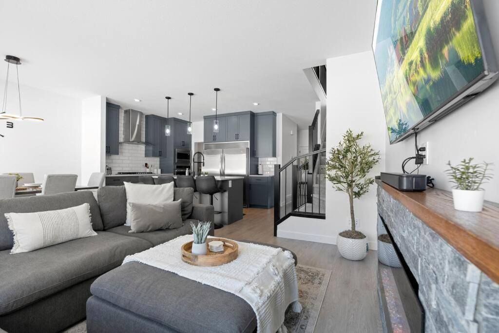 Family Retreat - 9 Mins To Wem - Vintage Arcade-ping Pong -air Conditioning Holiday home Edmonton