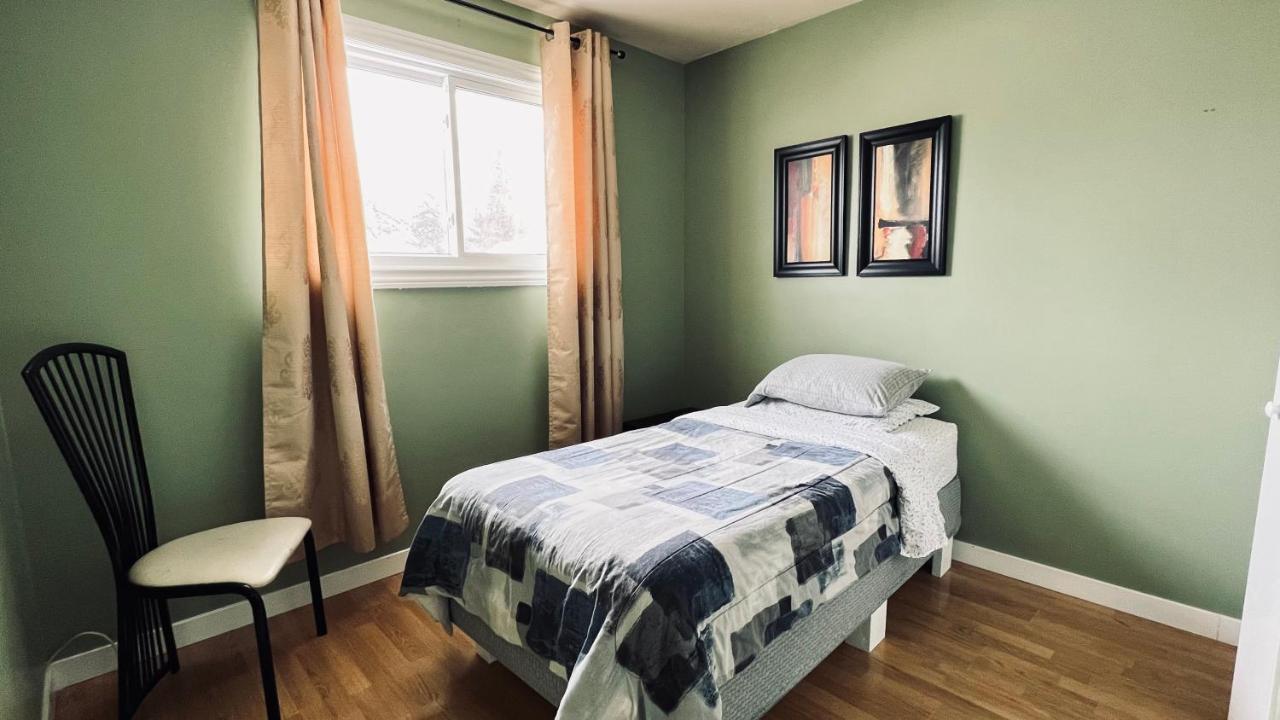 Monthly Private Male Close To Nait Kingsway Mall Downtown