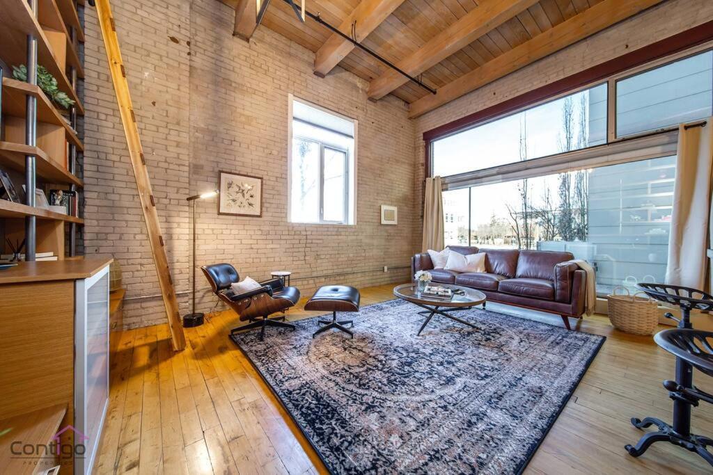 Apartment Historic Jd Loft, Near Ice District, Rogers Place, Ug Parking