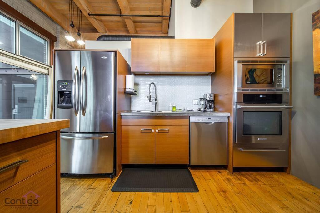 Historic Jd Loft, Near Ice District, Rogers Place, Ug Parking Apartment Edmonton