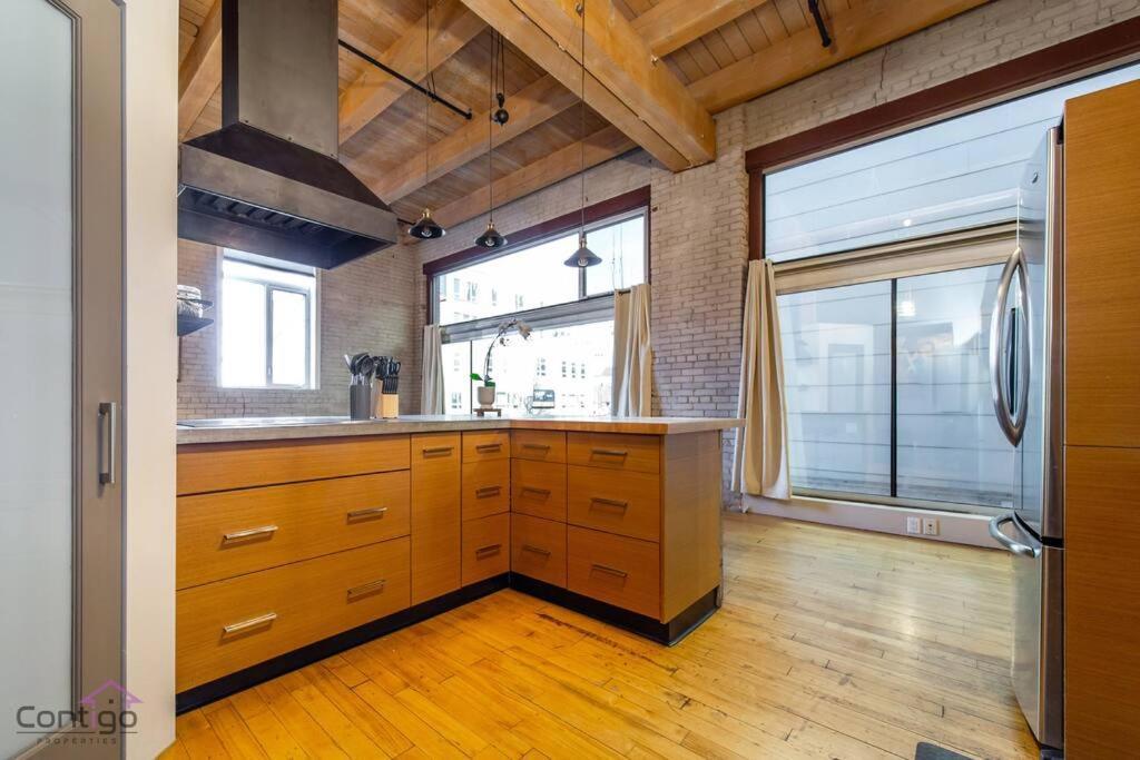 Apartment Historic Jd Loft, Near Ice District, Rogers Place, Ug Parking