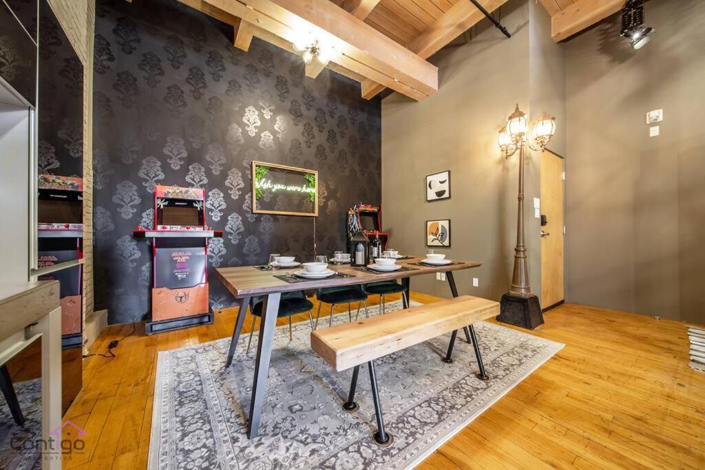 Historic Jd Loft, Near Ice District, Rogers Place, Ug Parking Apartment Edmonton