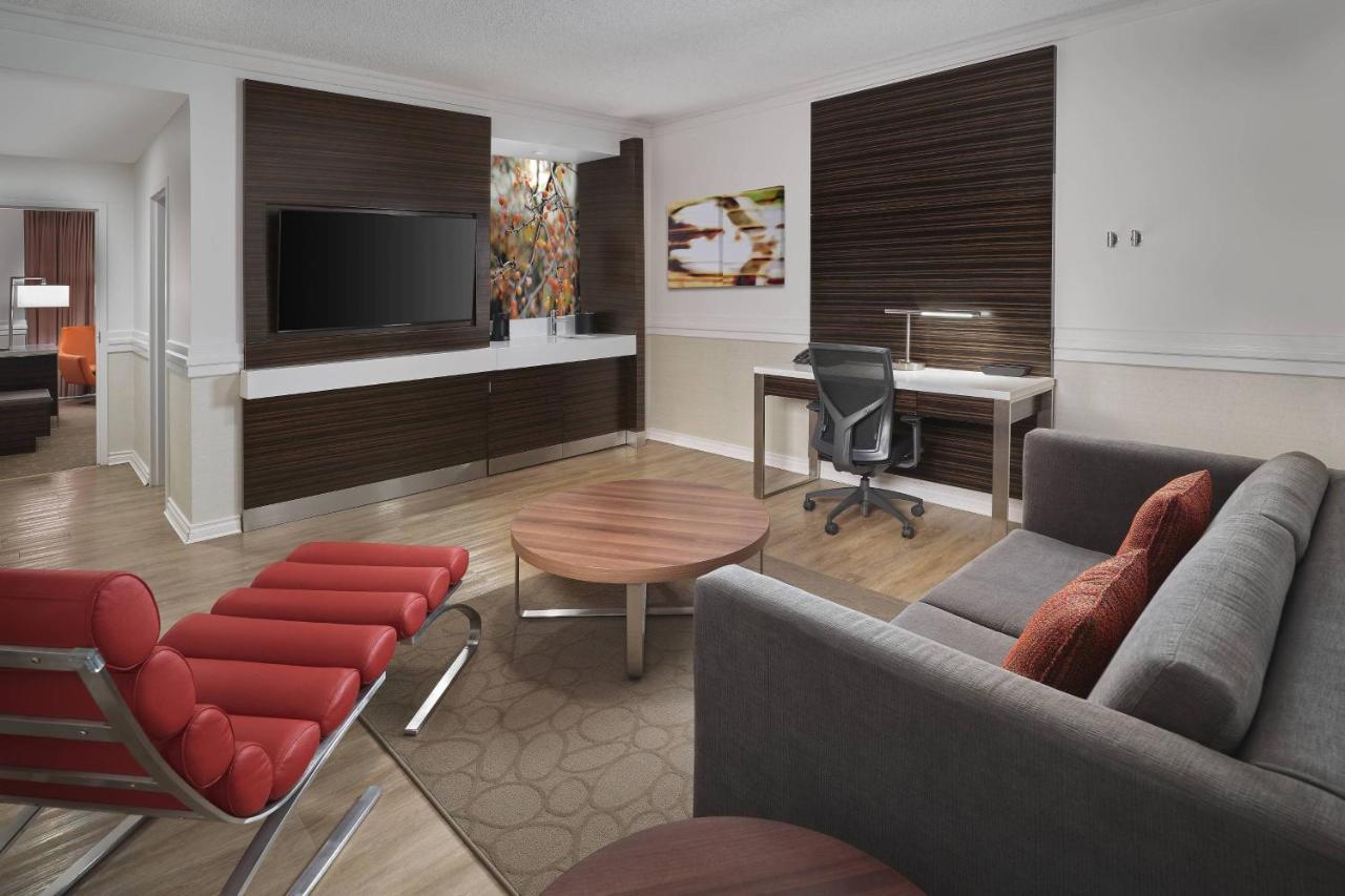 Delta By Marriott Centre Hotel 4*