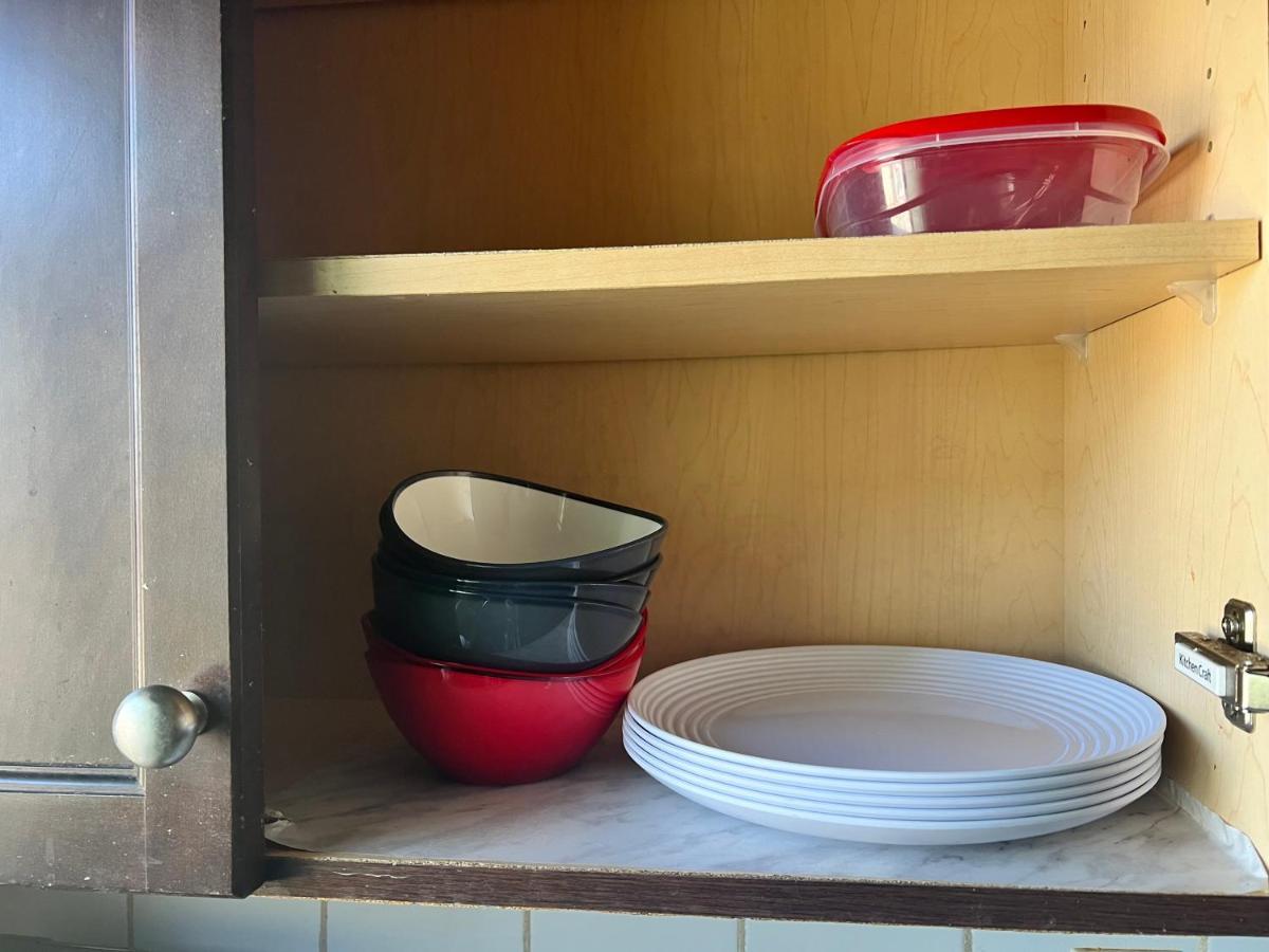 Spacious With Tv, Wi-fi, Netflix, Parking