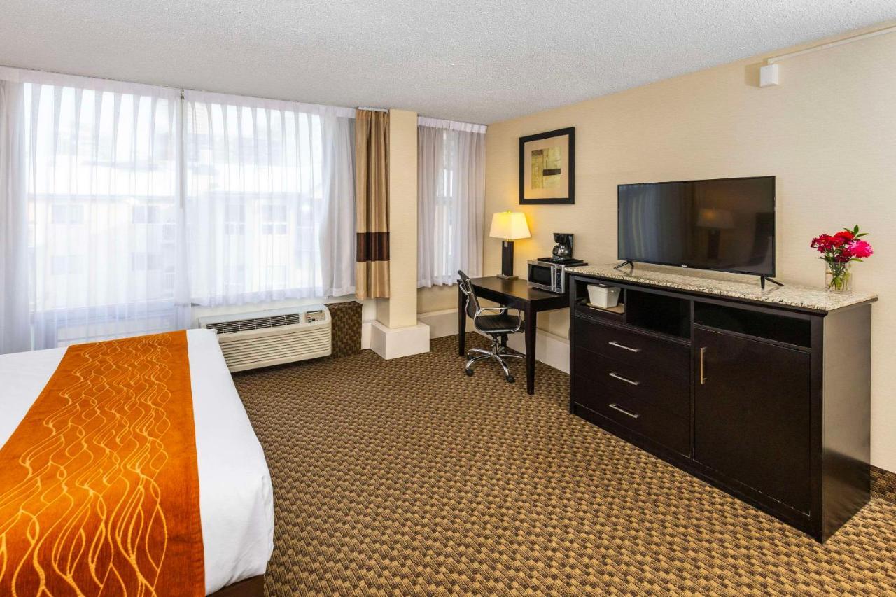 Comfort & Hotel Edmonton