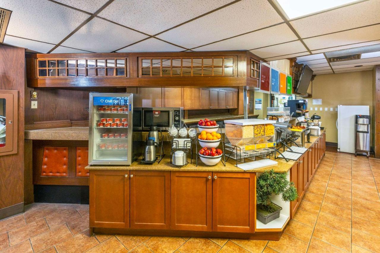 Comfort & Hotel Edmonton