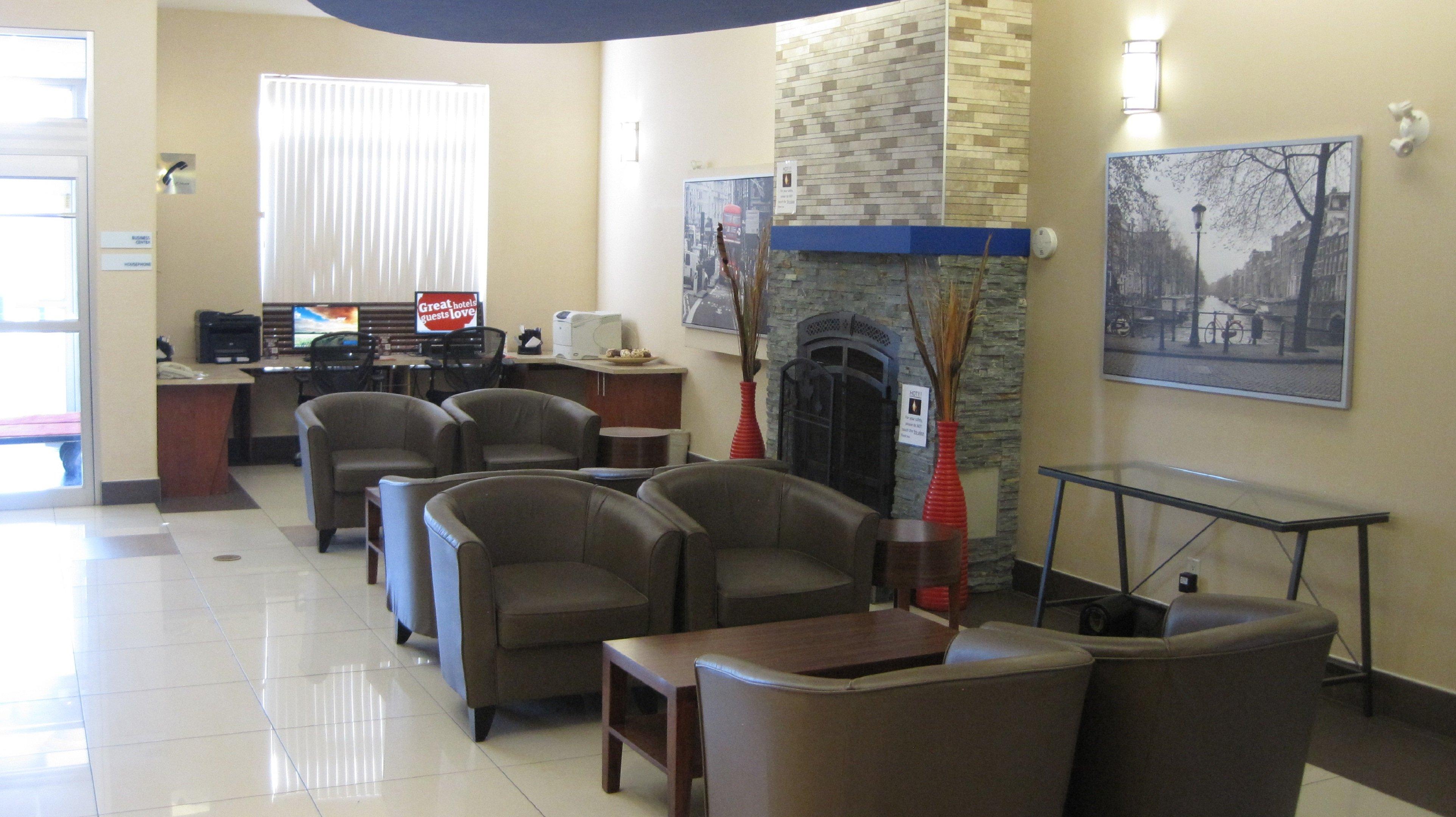 Express & Suites-edmonton South By Ihg Hotel