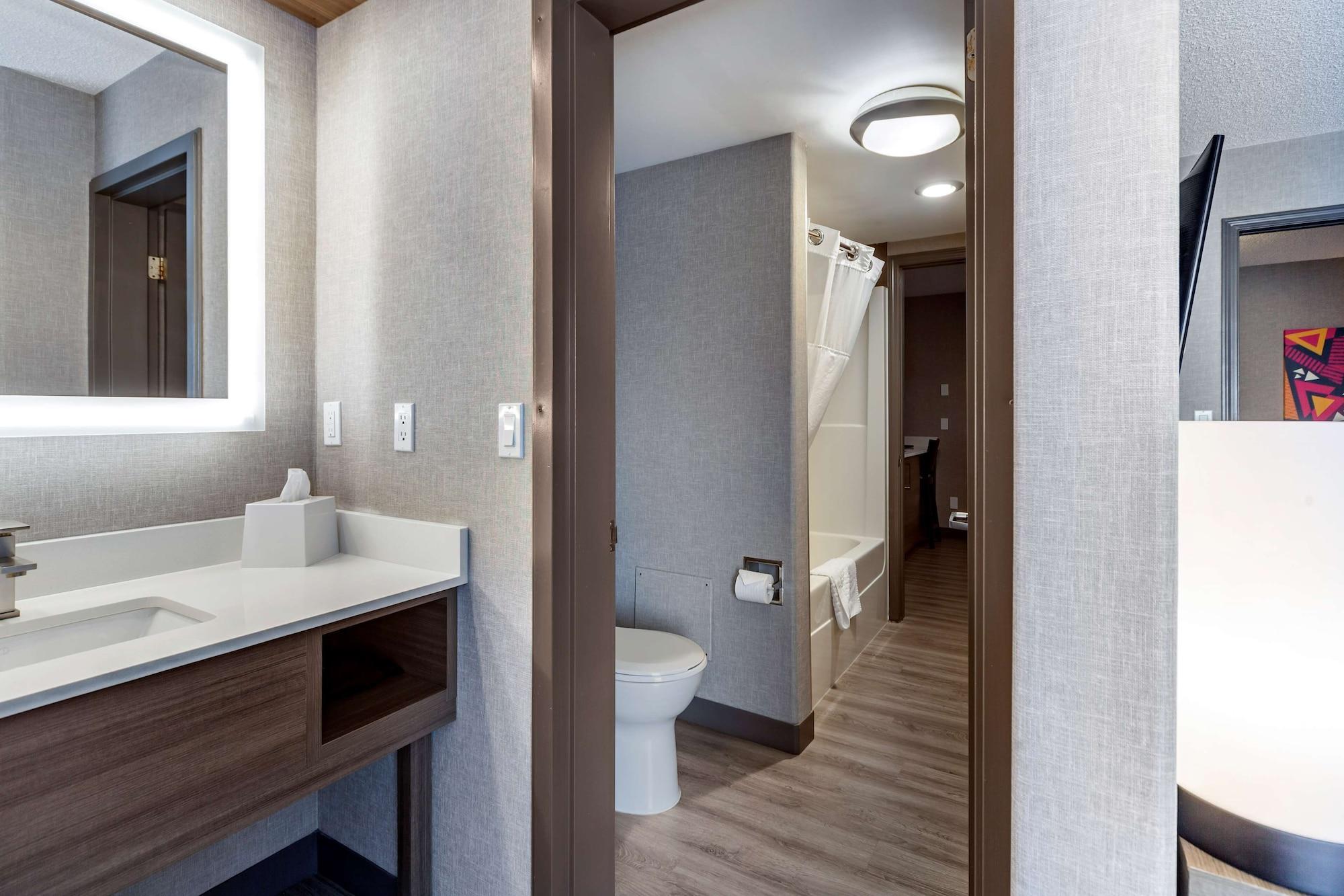 Western West Hotel 3*