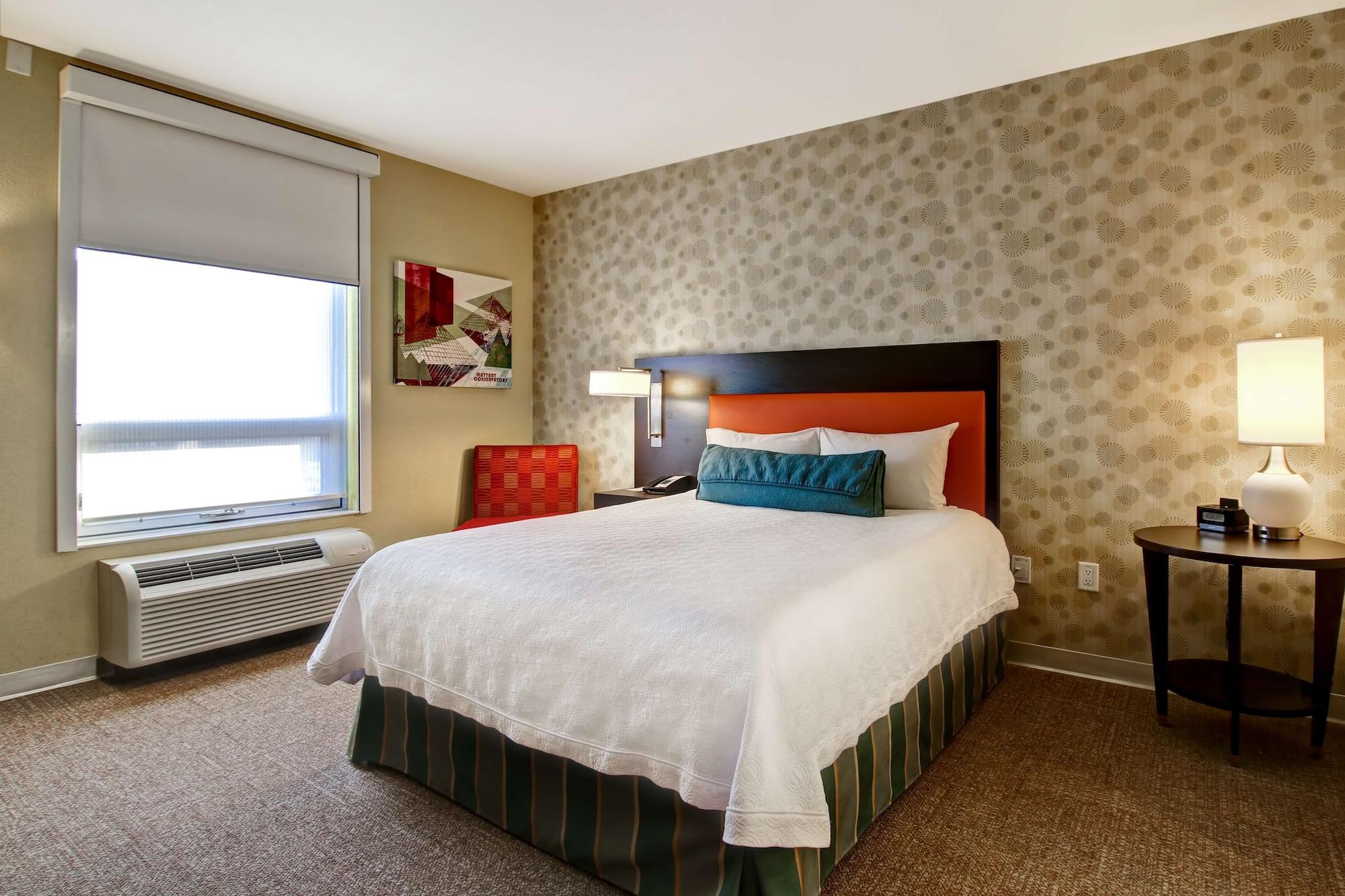 Home2 By Hilton West Hotel 3*