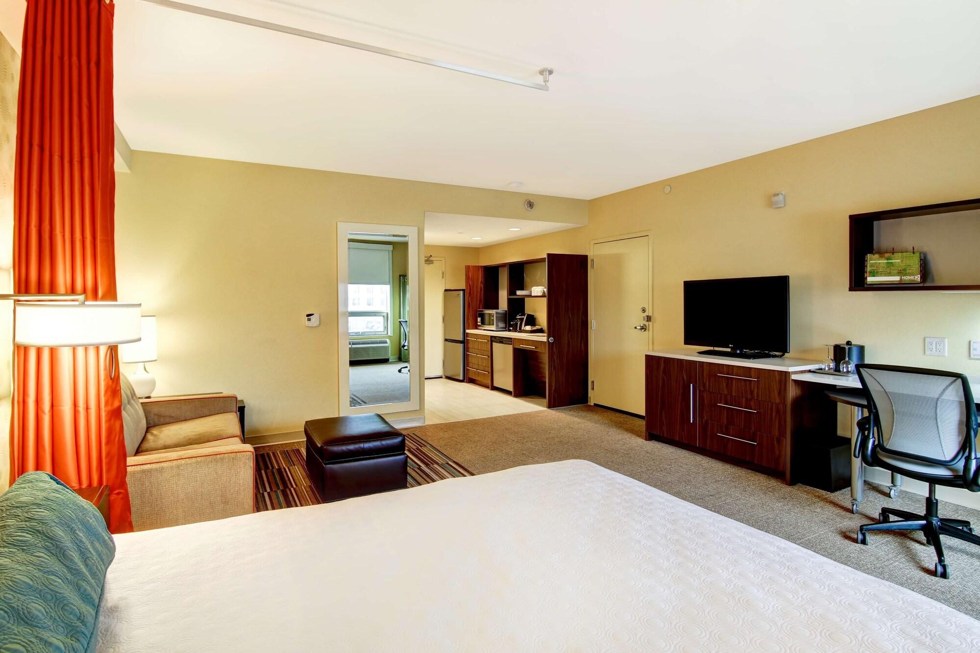 Home2 By Hilton West Hotel 3*