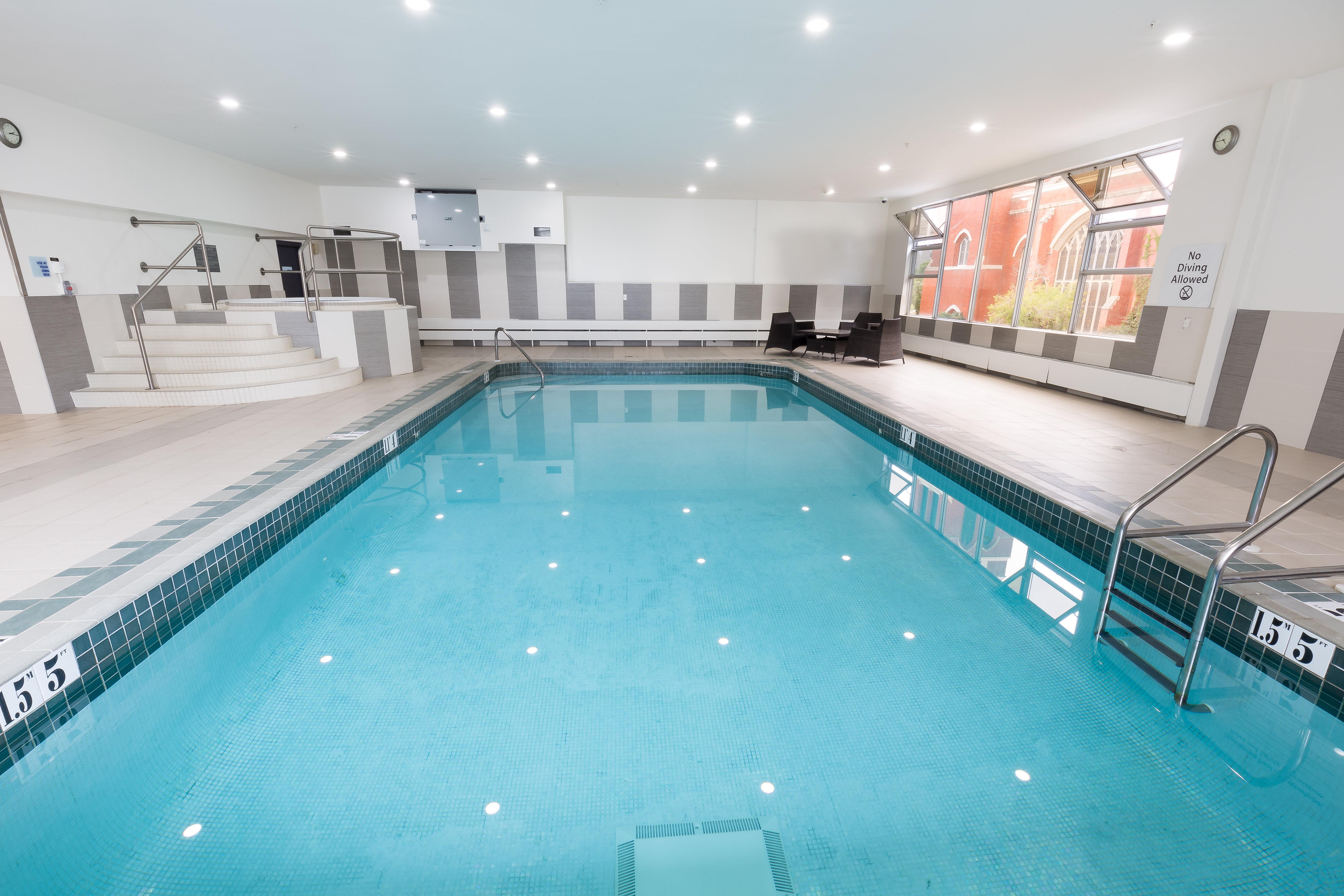 Express Downtown By Ihg Hotel Edmonton