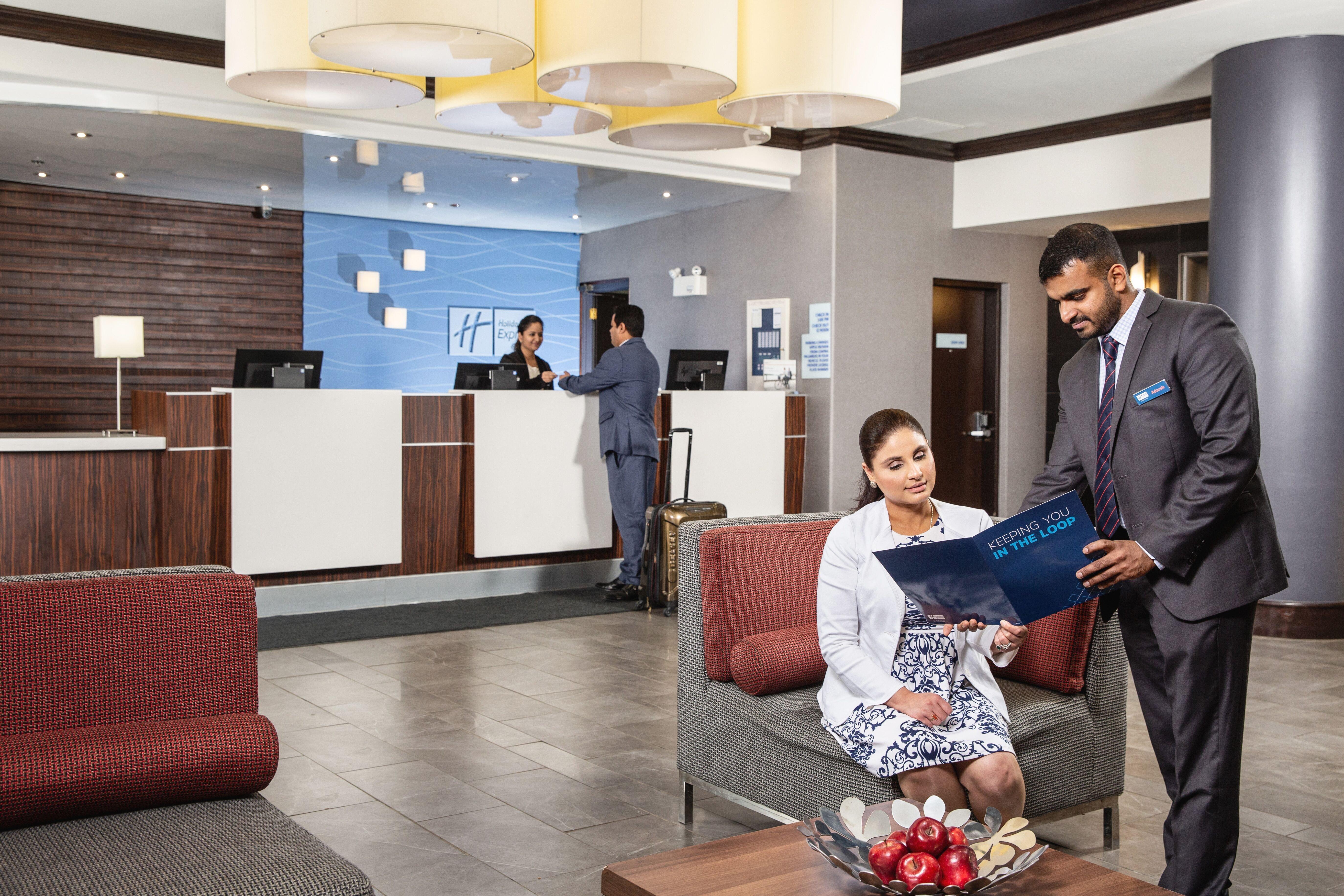 Express Downtown By Ihg Hotel 3*
