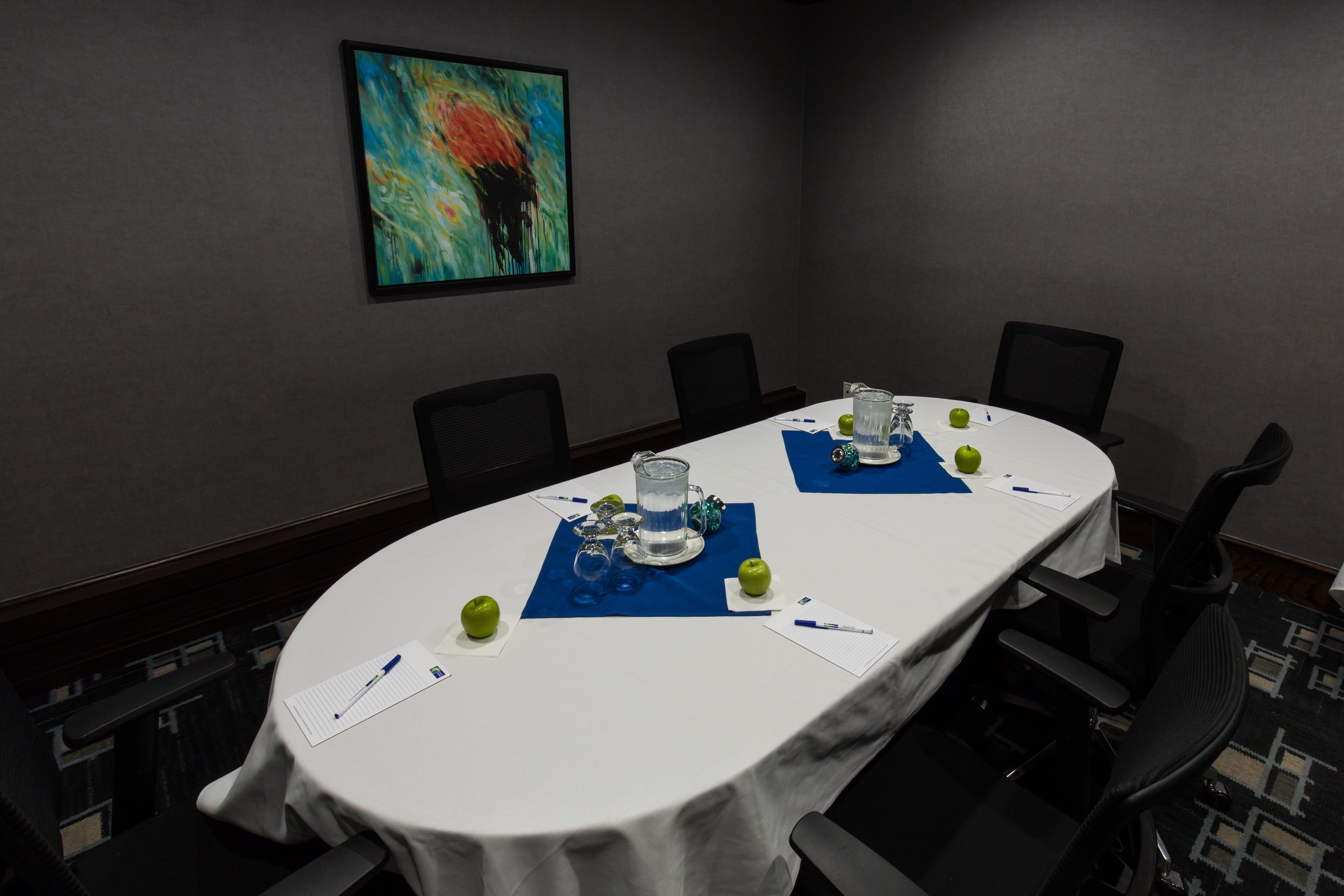Express Downtown By Ihg 3* Edmonton