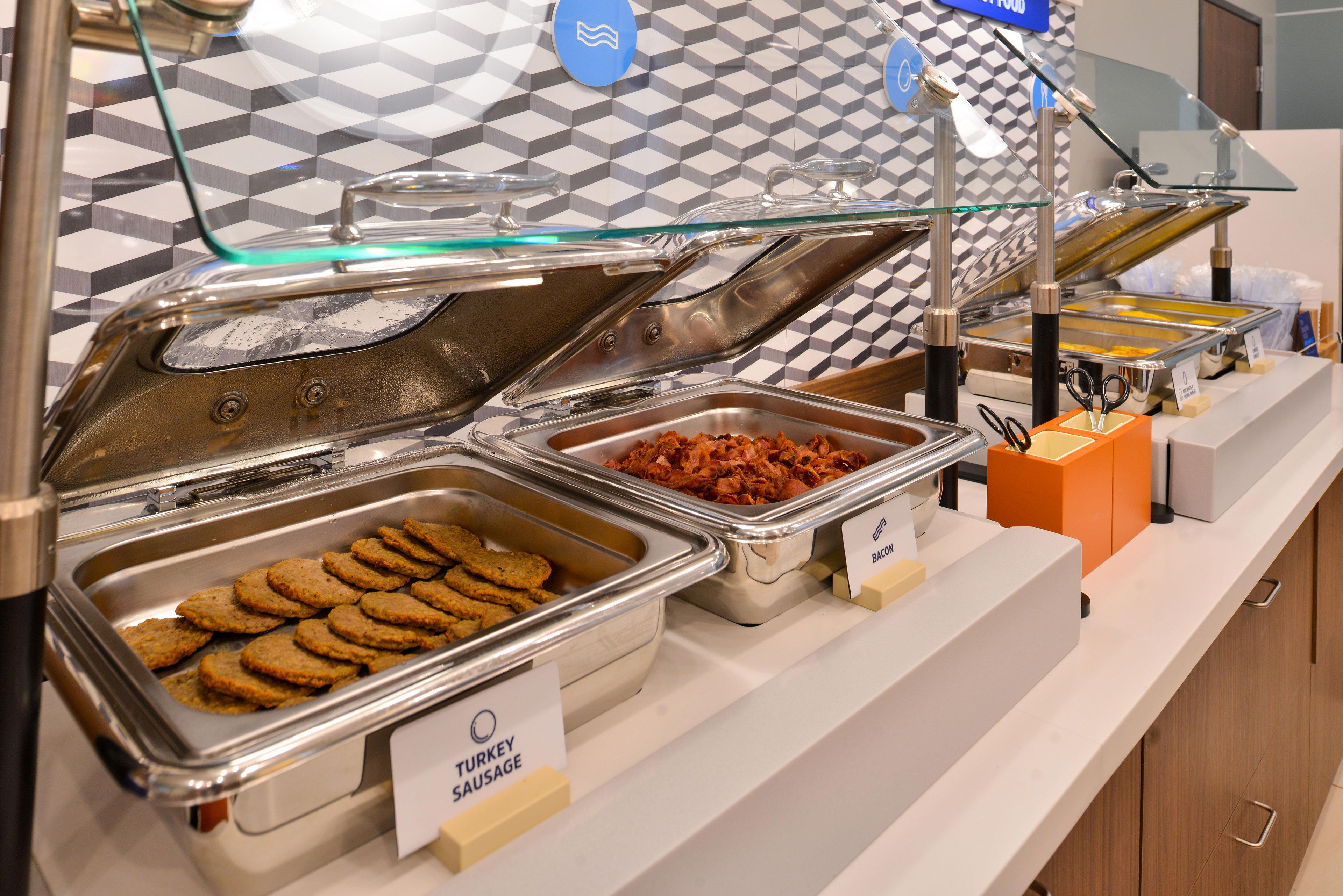 Holiday Inn Express & Suites - West Edmonton-Mall Area By Ihg Hotel 3*