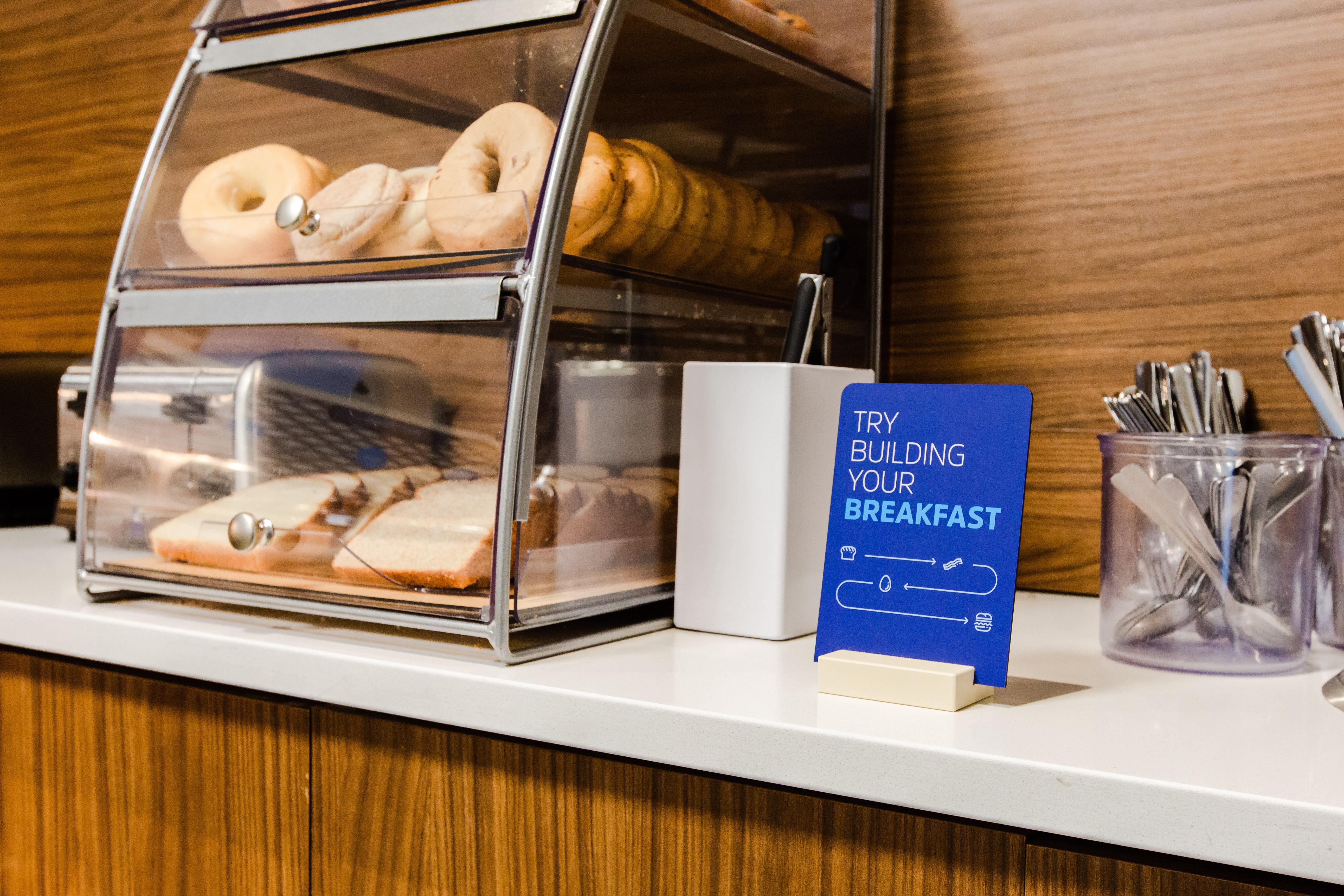 Holiday Inn Express & Suites - West Edmonton-Mall Area By Ihg