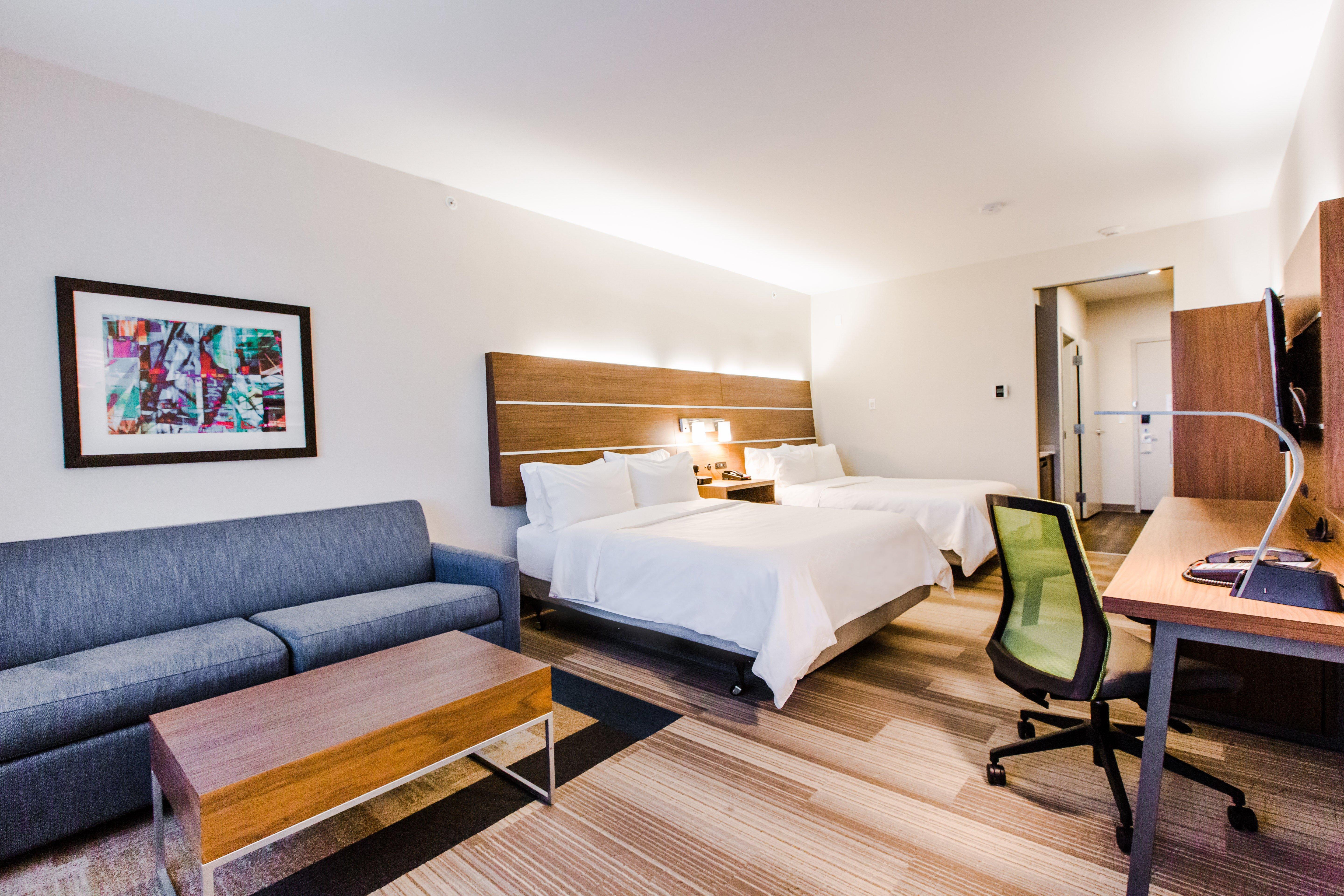 Holiday Inn Express & Suites - West Edmonton-Mall Area By Ihg Hotel 3*