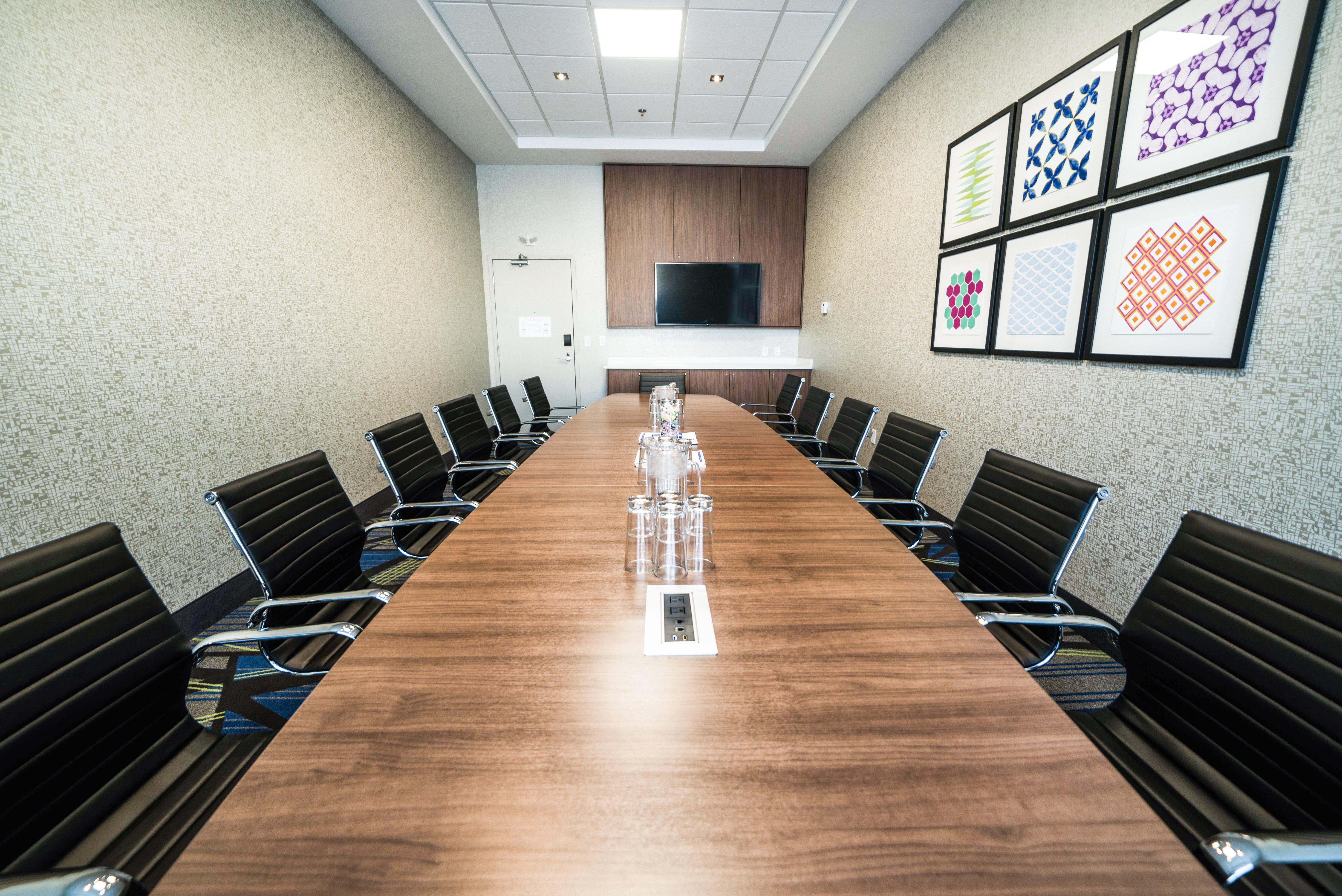 Holiday Inn Express & Suites - West Edmonton-Mall Area By Ihg Hotel