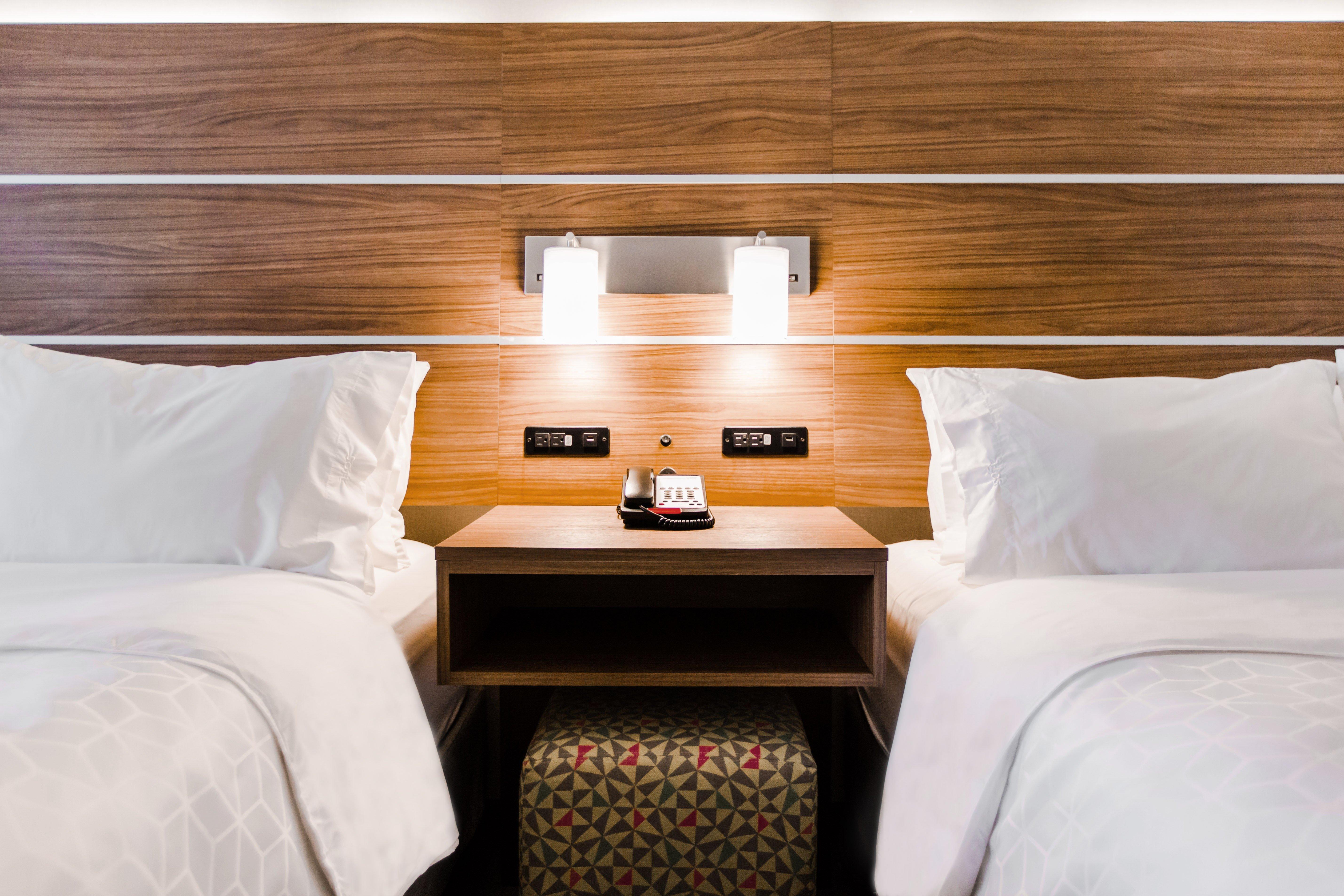 Holiday Inn Express & Suites - West Edmonton-Mall Area By Ihg Hotel