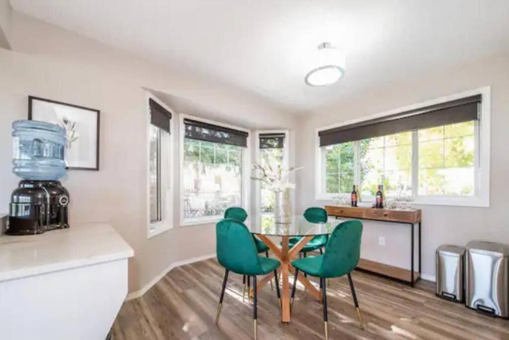 Stunning River View Home, King Bed, Golf, Firepit *