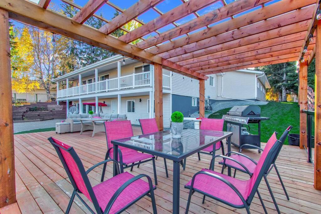 Apartment Stunning River View Home, King Bed, Golf, Firepit