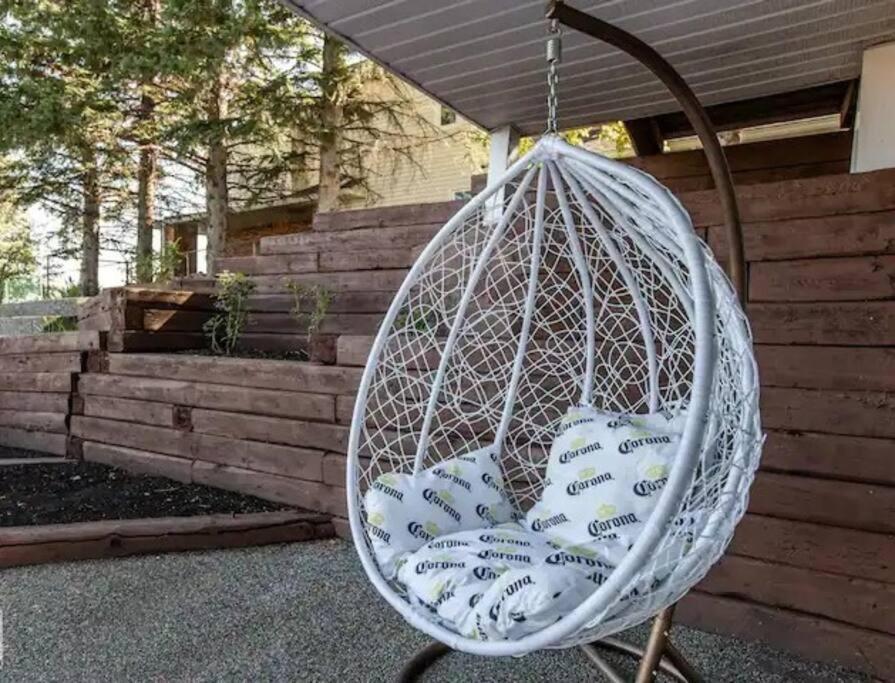 Stunning River View Home, King Bed, Golf, Firepit