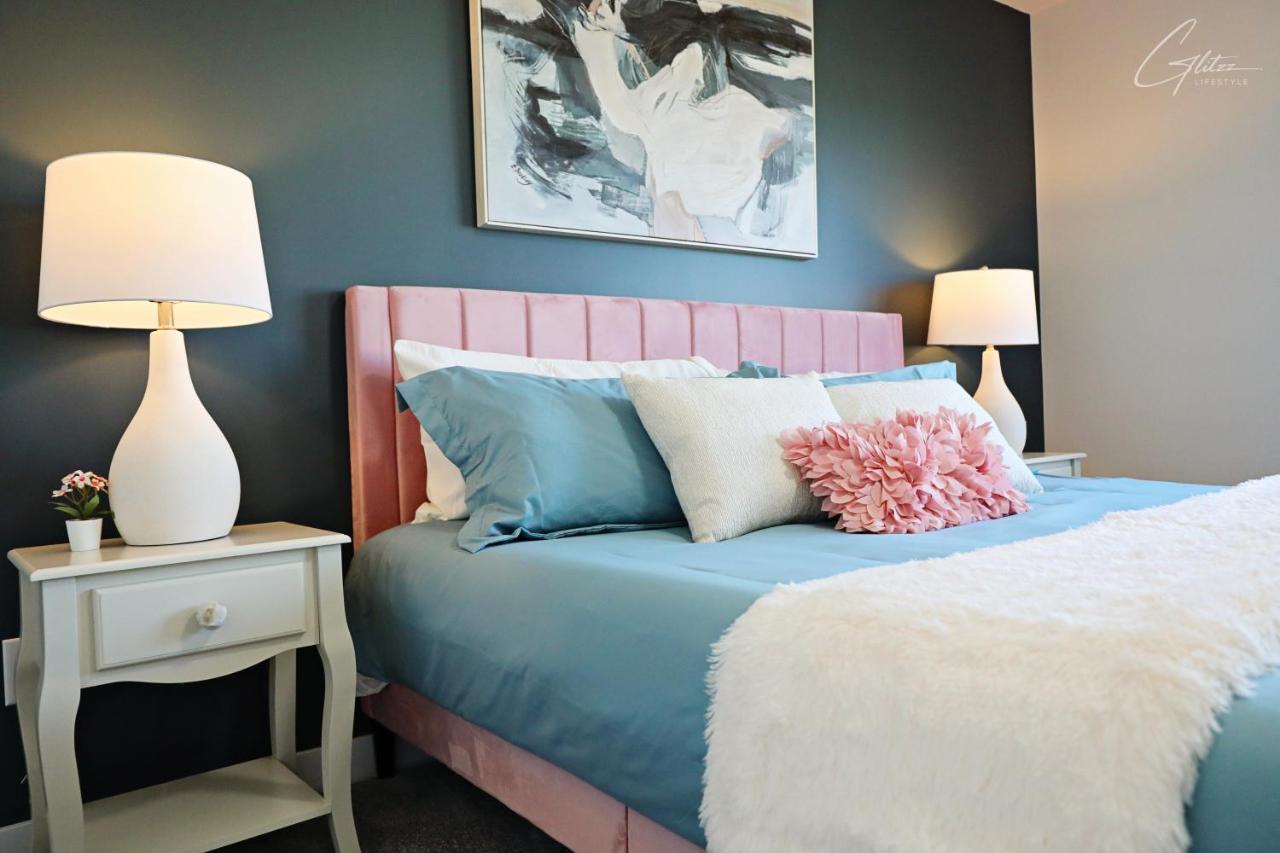 Beautiful 3 King Beds,garage,airport,disney+ *