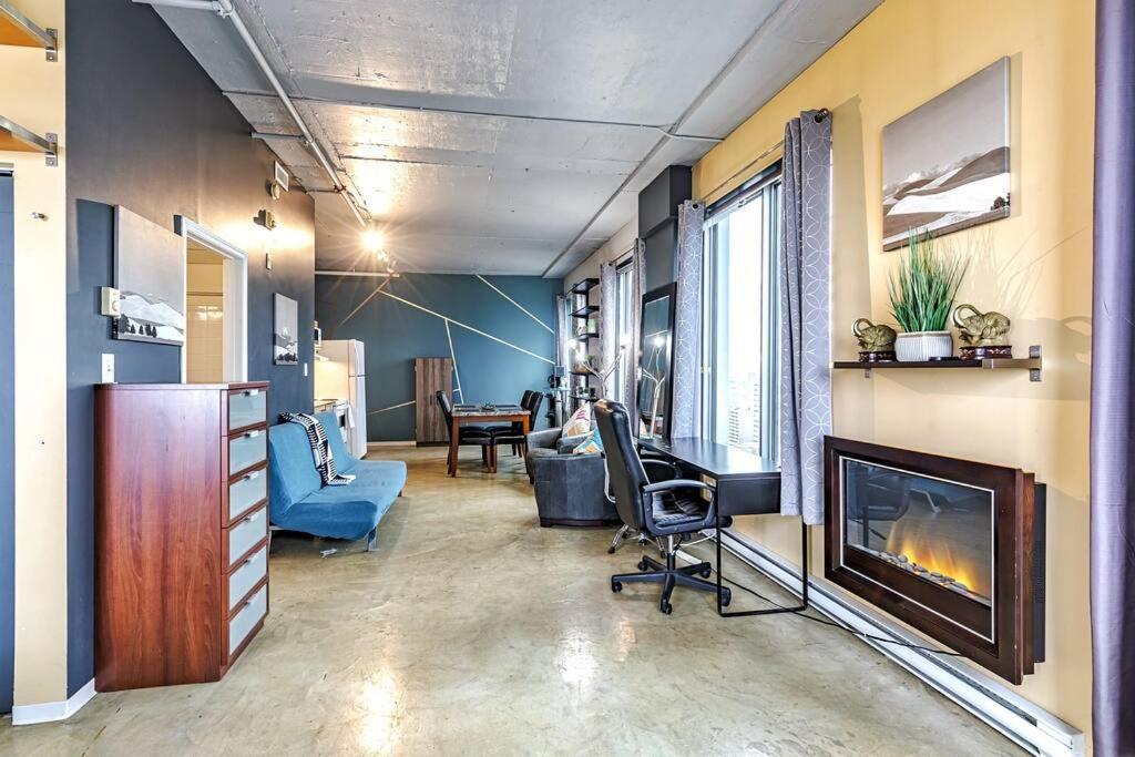 Industrial-style Cityscape 1 Bedroom Loft * Edmonton