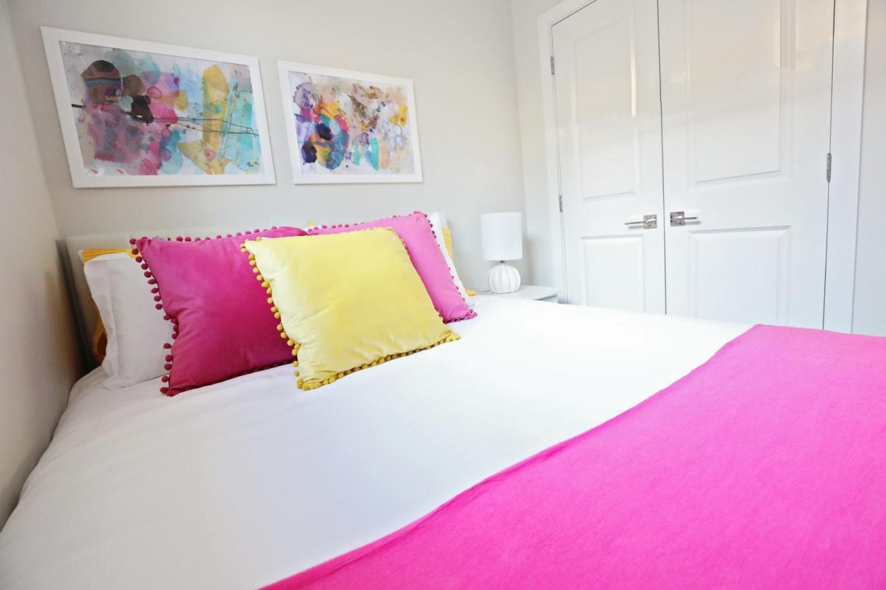 Downtown 3 Queen Beds,double Garage,disney+ Edmonton