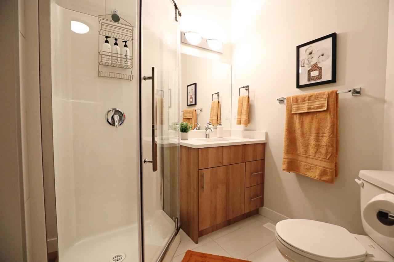 Downtown 3 Queen Beds,double Garage,disney+