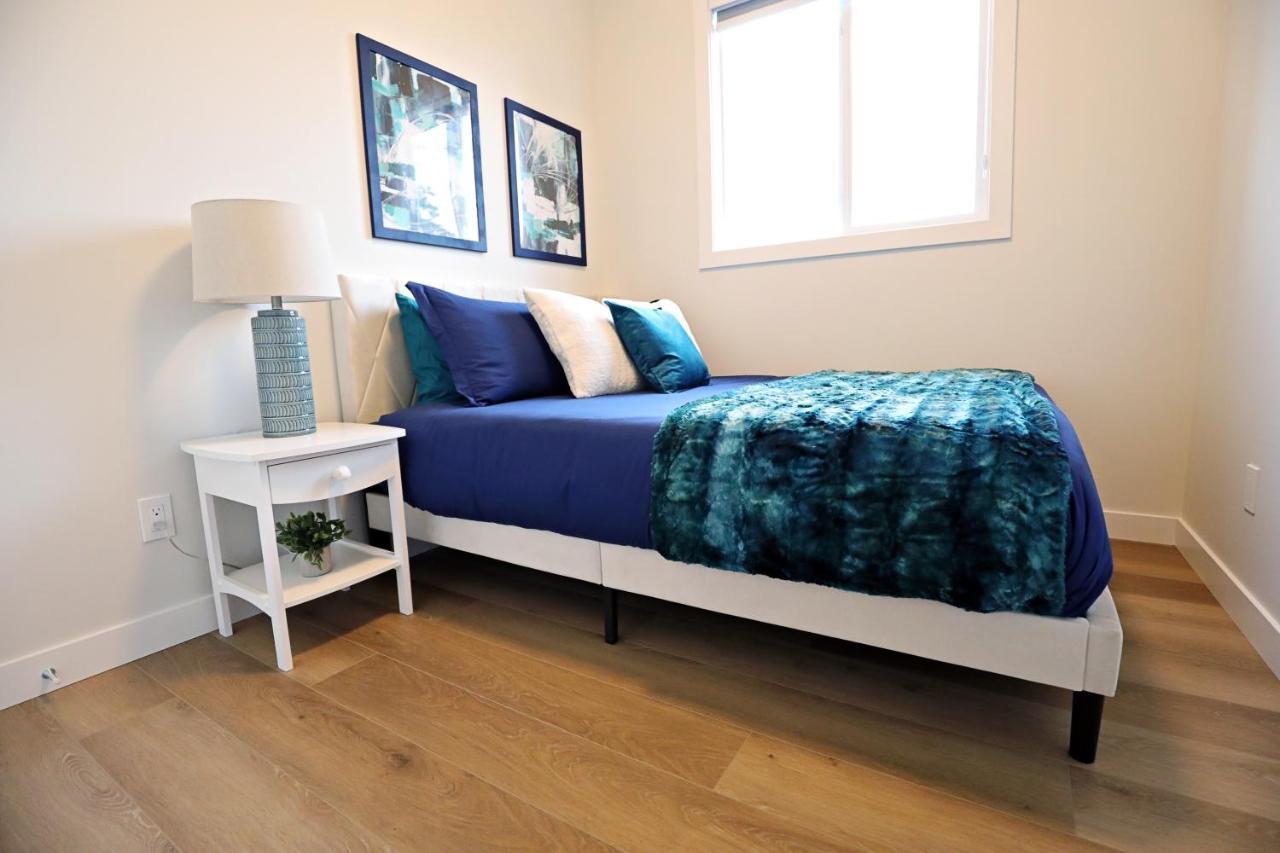 Downtown 3 Queen Beds,double Garage,disney+ *