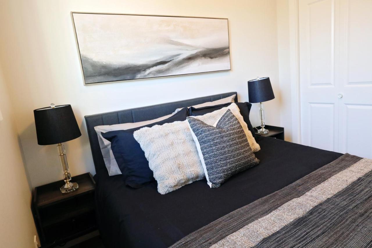 3 Queen Beds,double Garage,disney+ Holiday home *