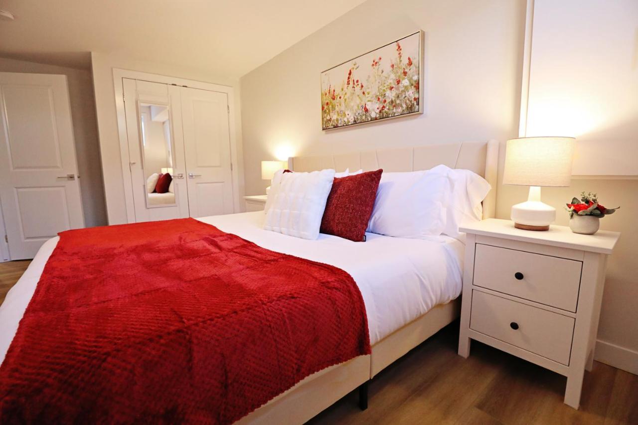 King Beds,long Stays,disney+ Holiday home Edmonton