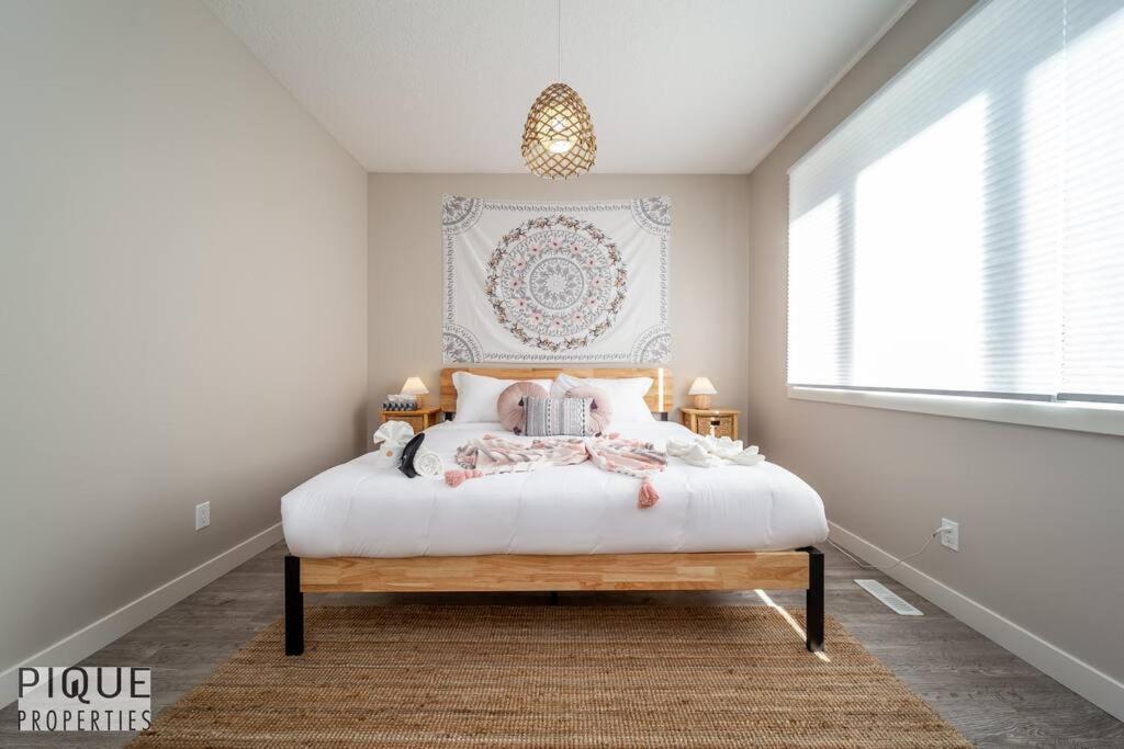 Boho Vibes - Patio & Bbq - King Bed - Garage Parking Holiday home *