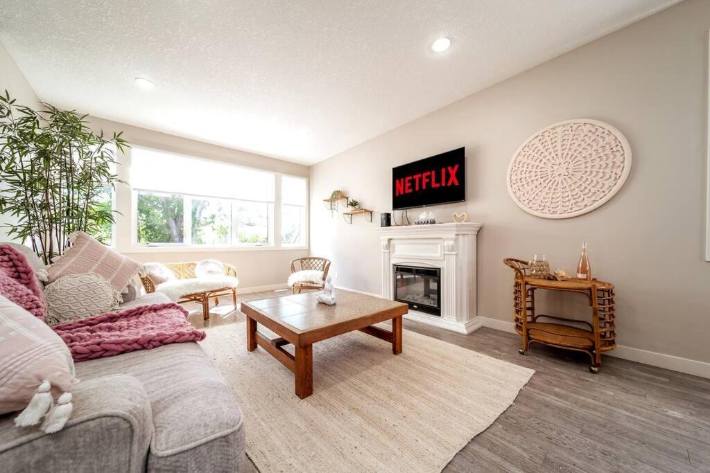Boho Vibes - Patio & Bbq - King Bed - Garage Parking *