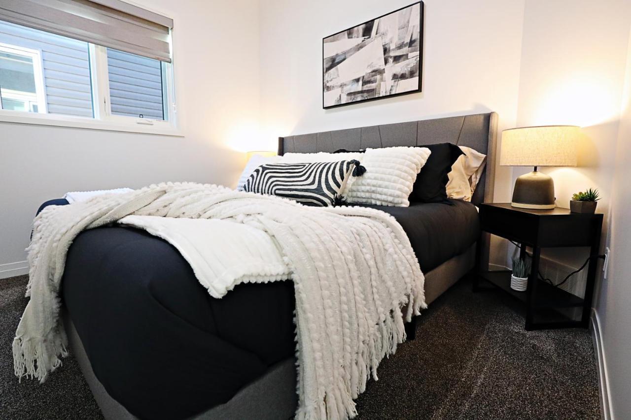 Holiday home Three King Beds,central A/c,fireplace,park,disney+