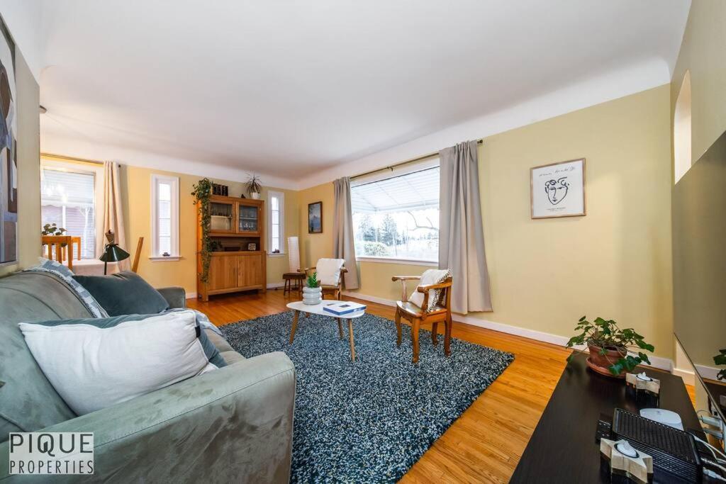 Apartment Casa Leblanc - Latin Vibes - Sleep 8 - Netflix - Long Term *