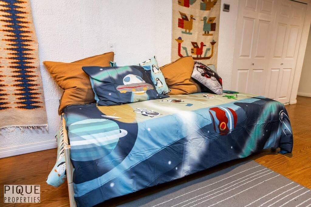 Casa Leblanc - Latin Vibes - Sleep 8 - Netflix - Long Term Apartment