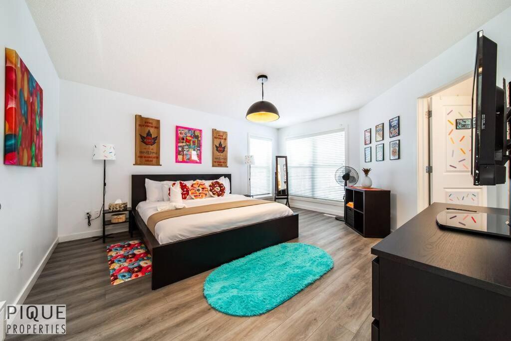 Apartment The Obsolete - King Bed - Fireplace - Pet Friendly *