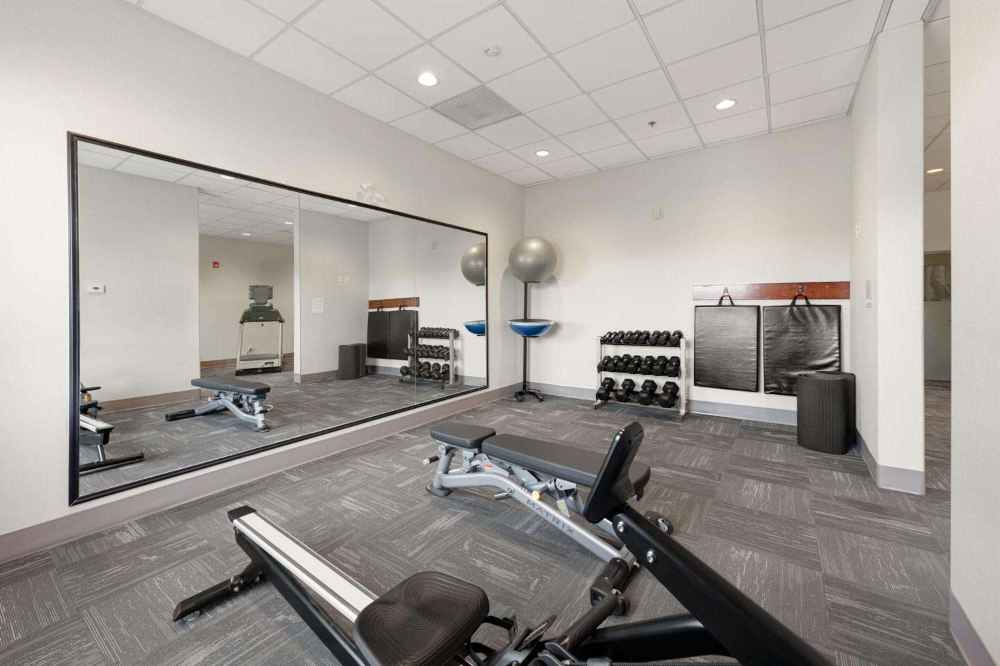 Express & Suites-edmonton South By Ihg Hotel Edmonton