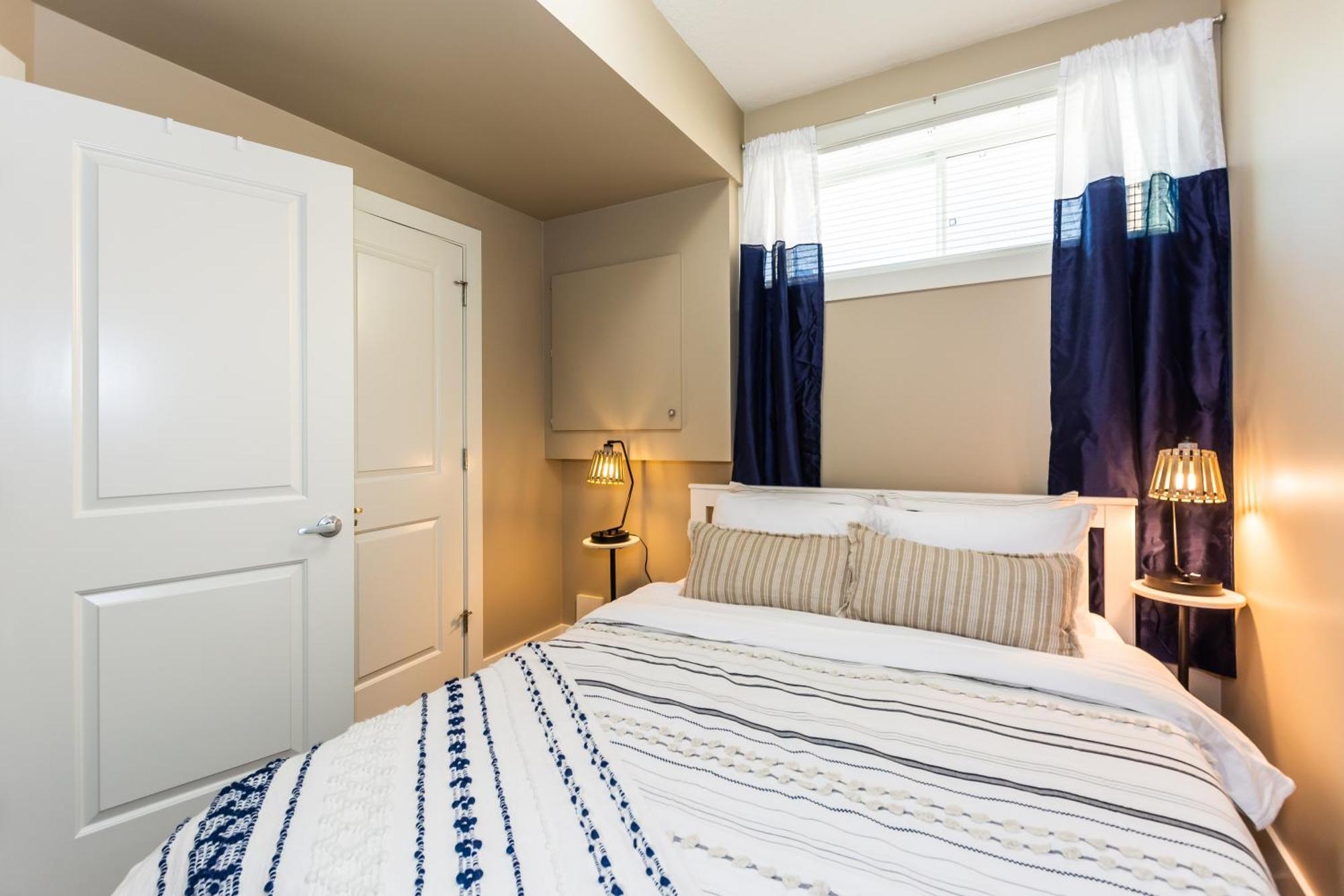 Queen Bed * Netflix * Wifi * Long Or Short Holiday home *
