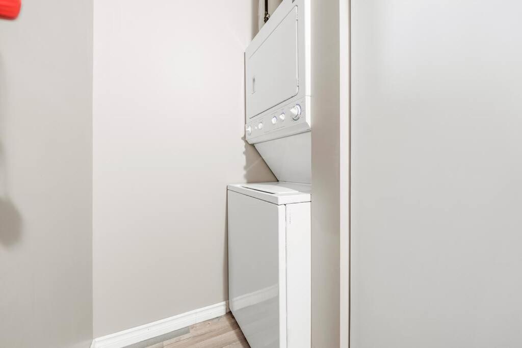Chic 2-bedroom With Arcade