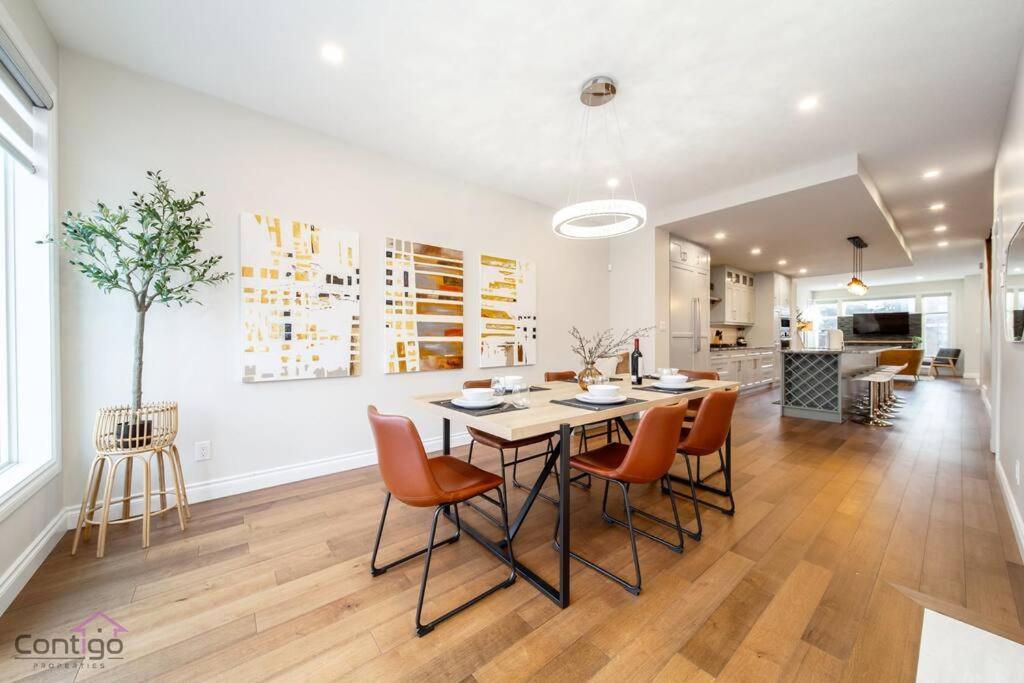 Holiday home The Azure, Near Dt & University, Two King Beds!