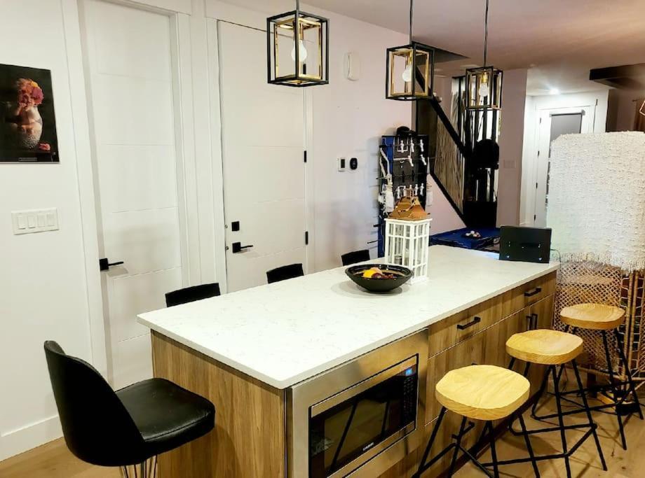 Holiday home Welcome To Happy Place Where Cozy Comfort Meets Exquisite Luxury Edmonton