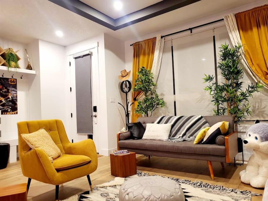 Welcome To Happy Place Where Cozy Comfort Meets Exquisite Luxury Holiday home