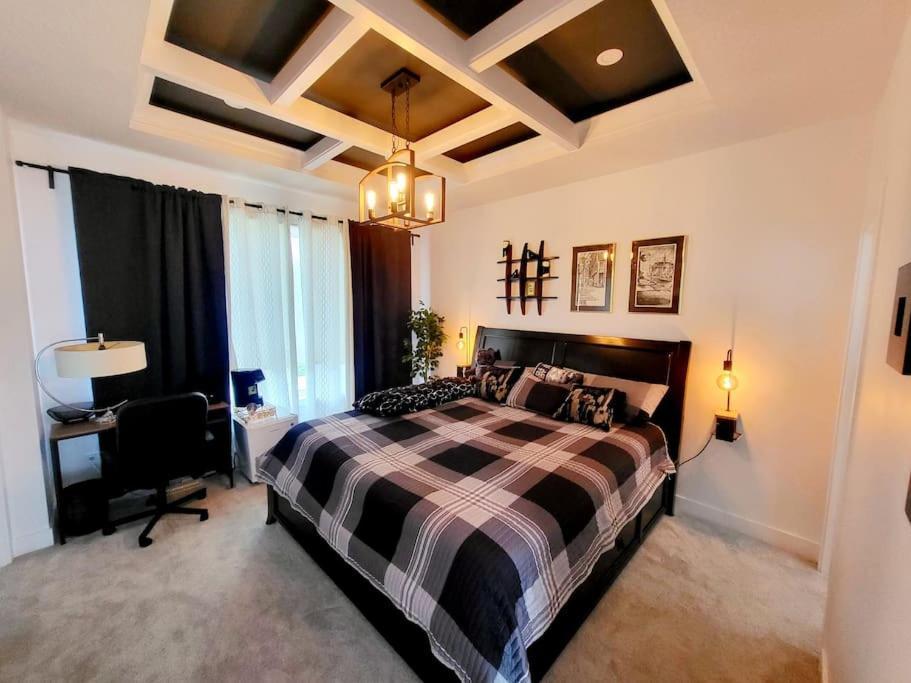 Welcome To Happy Place Where Cozy Comfort Meets Exquisite Luxury *