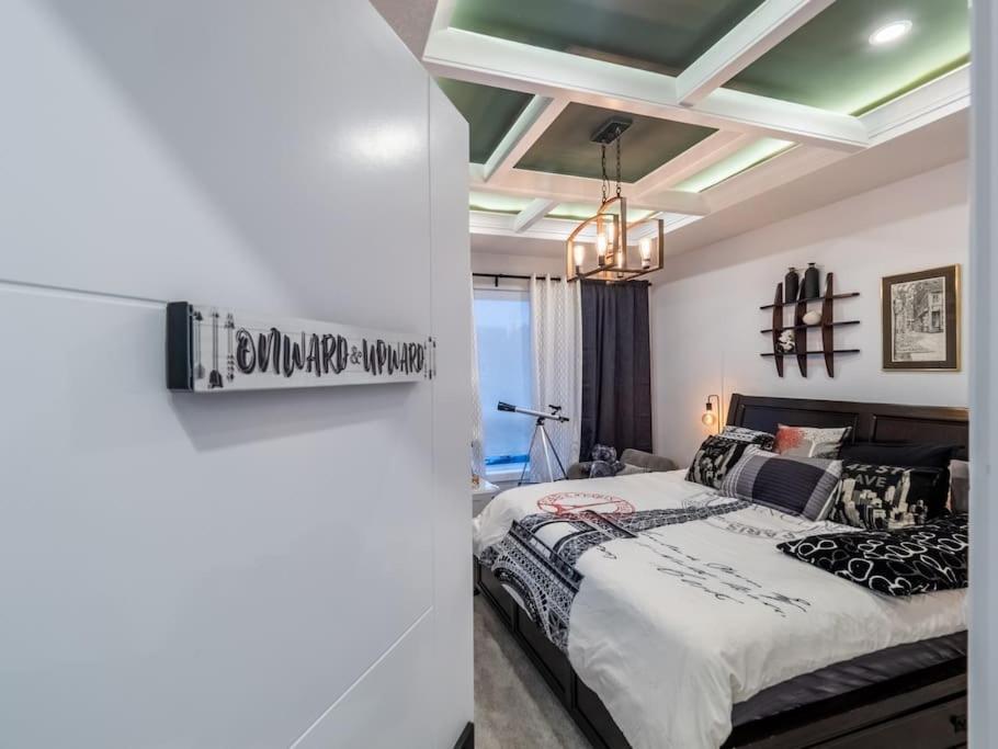 Welcome To Happy Place Where Cozy Comfort Meets Exquisite Luxury * Edmonton