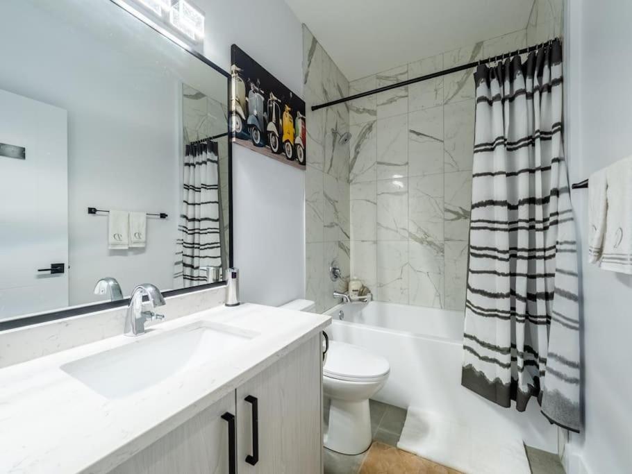 Welcome To Happy Place Where Cozy Comfort Meets Exquisite Luxury Holiday home