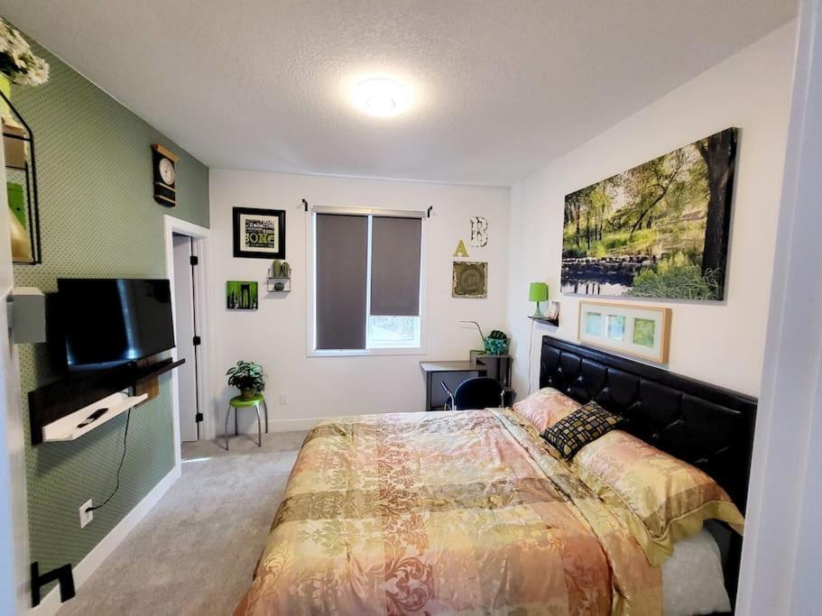Welcome To Happy Place Where Cozy Comfort Meets Exquisite Luxury Holiday home