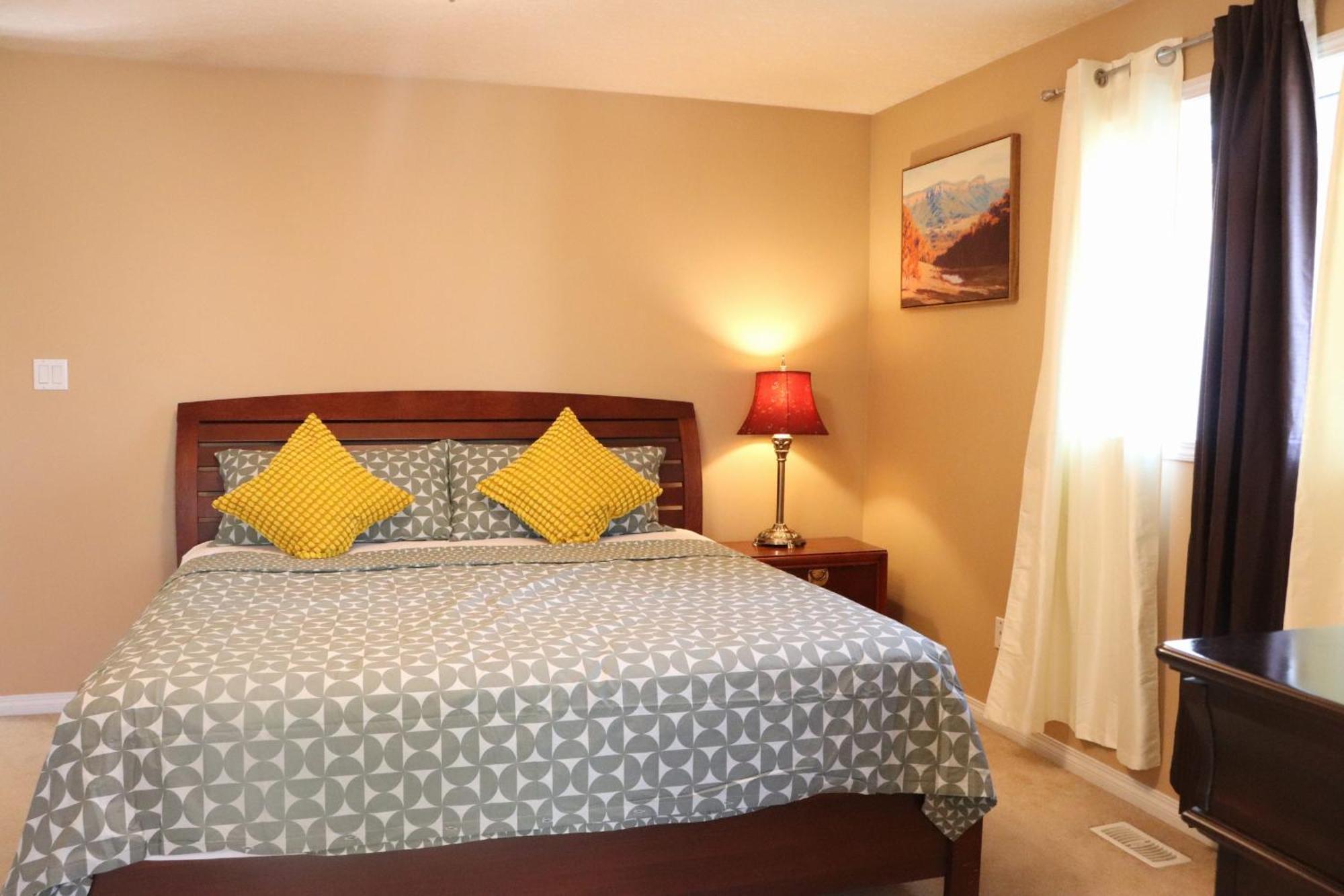 Holiday home We 4 You 3bed 6 Sleep Ac Free Garage Parking Edmonton